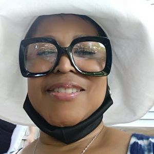 Meet your Posher, Octavia